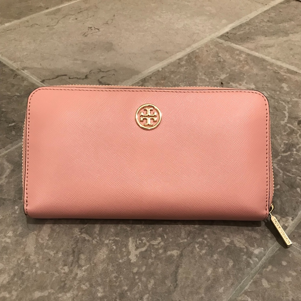 Tory Burch Robinson Zip Continental Wallet, Rose